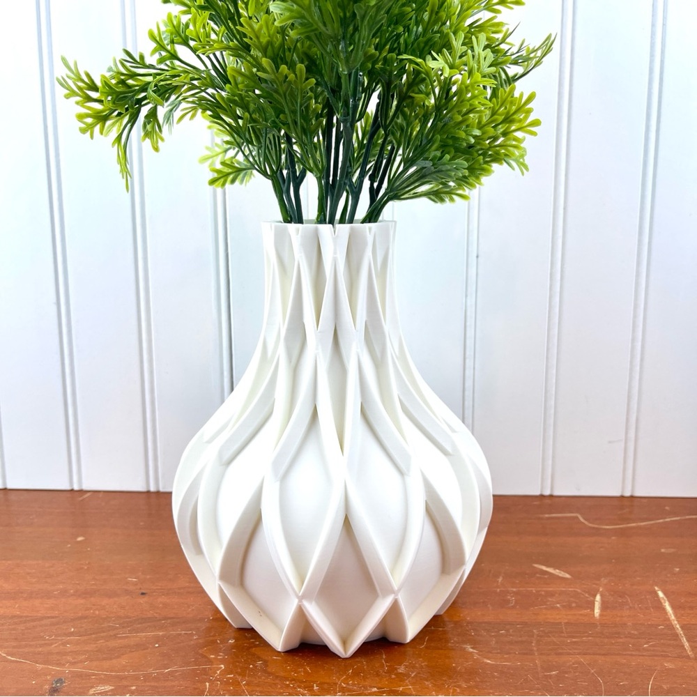 Modern Vase, The Avoi Vase, Flower Vase, Bookshelf Table Decor